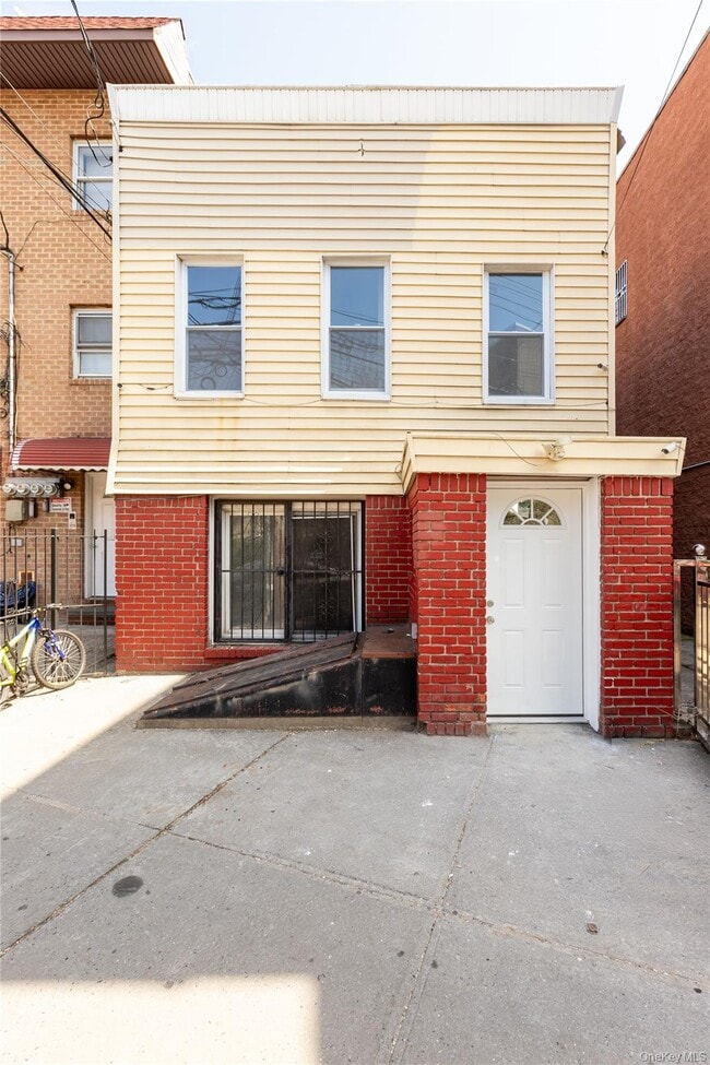 Building Photo - 100-30 Martense Ave