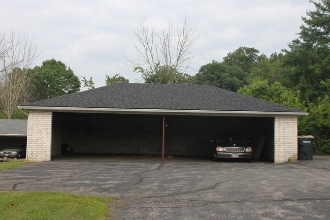 Building Photo - 235 Mathews Rd