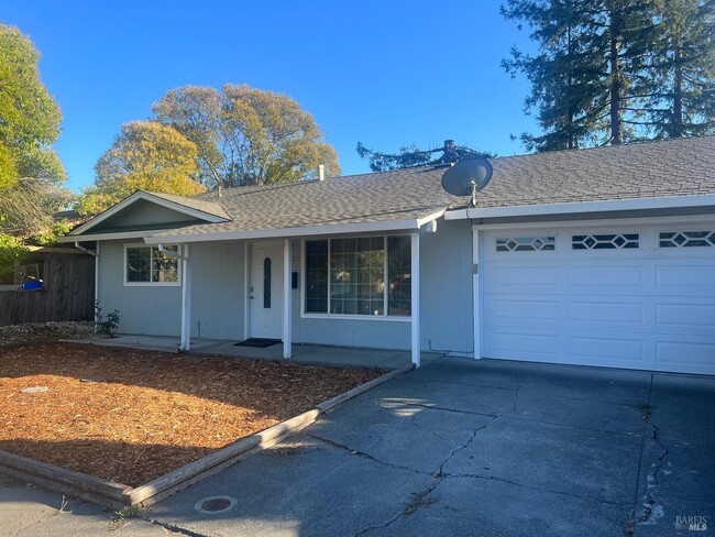 Building Photo - 2480 Pawnee St