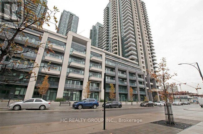Photo du bâtiment - 4055 Parkside Village Dr