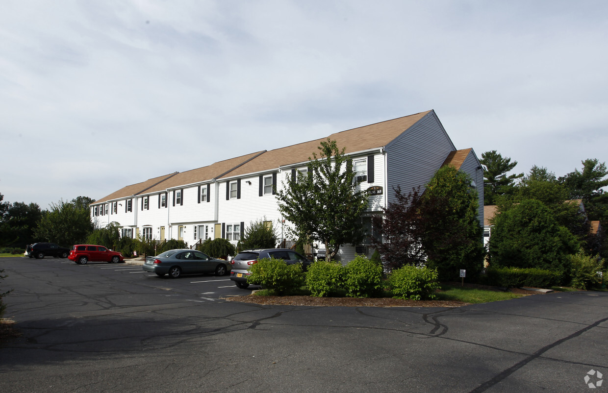 Foto del edificio - Canterbury Commons Apartment Homes