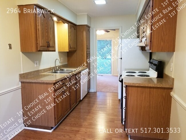 Building Photo - 2964 Briarwick-