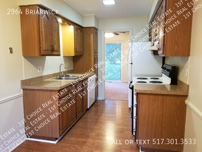 Foto del edificio - 2964 Briarwick-