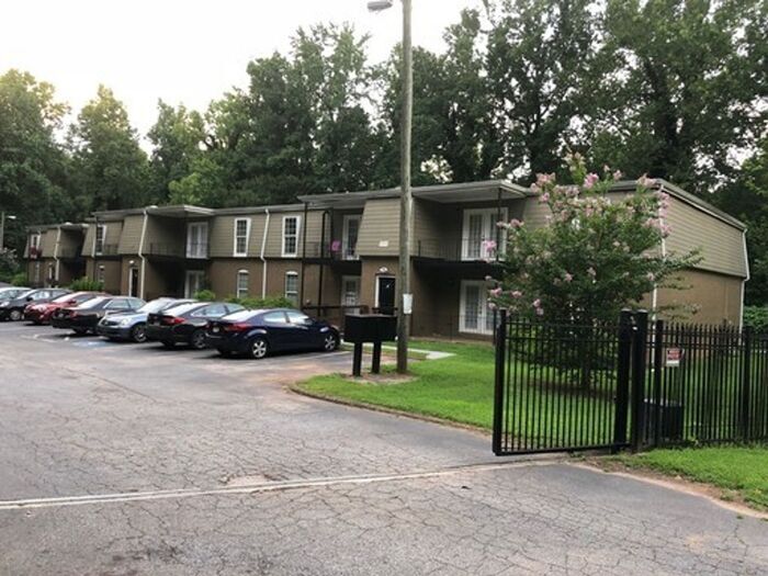 Primary Photo - Fairlee Drive Apartments in Decatur