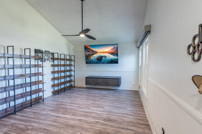 Foto del edificio - 44202 Fig Ave