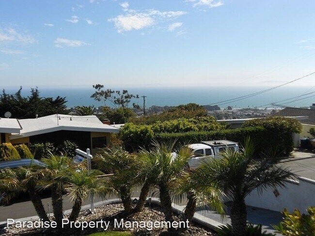 Building Photo - 3 br, 2 bath House - 320 Mariposa Dr.