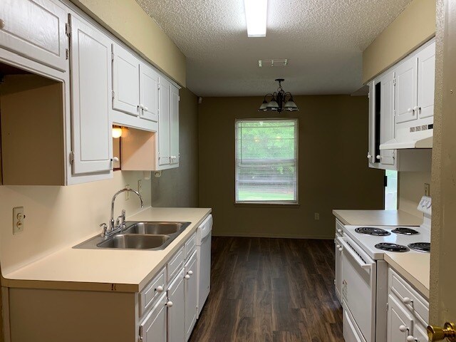 Building Photo - 1317 Baxley Ln