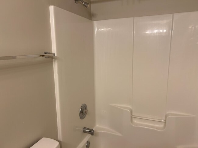 Building Photo - 2423 Schley Ave