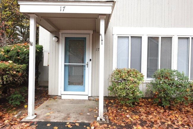 Building Photo - 17 Pepperidge Ct