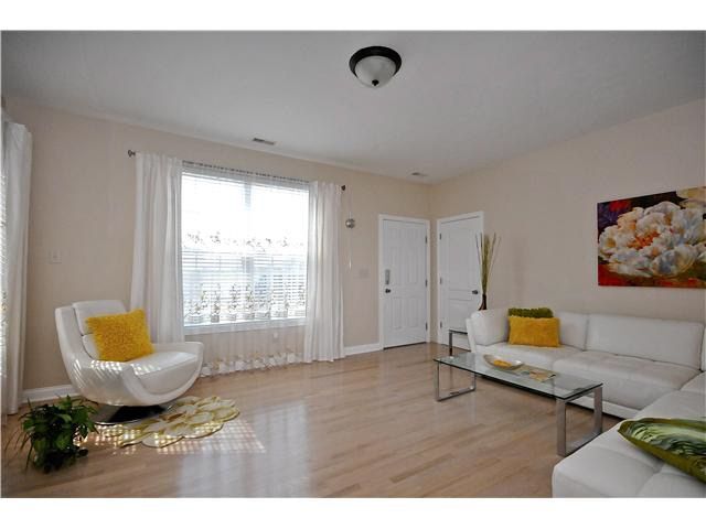 Foto del edificio - 4041 Bullfinch Way