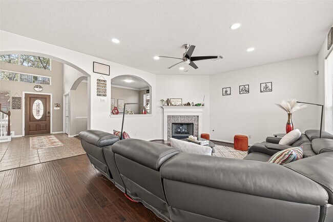 Building Photo - 7023 Westford Park Ln