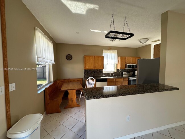 Foto del edificio - 16045 SW 147th Ct