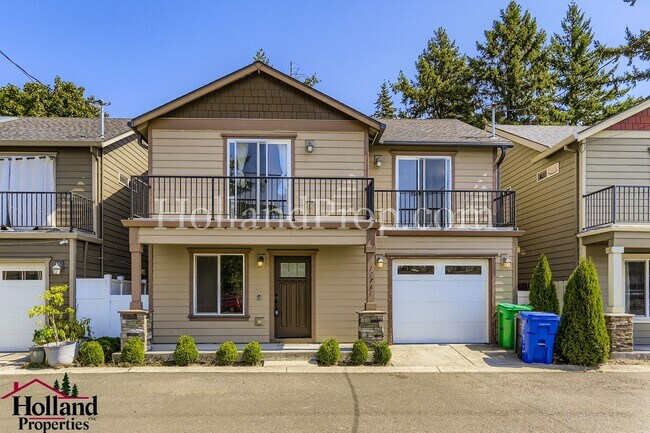 Spacious 4-Bedroom Home in Prime Location ... - Spacious 4-Bedroom Home in Prime Location ...