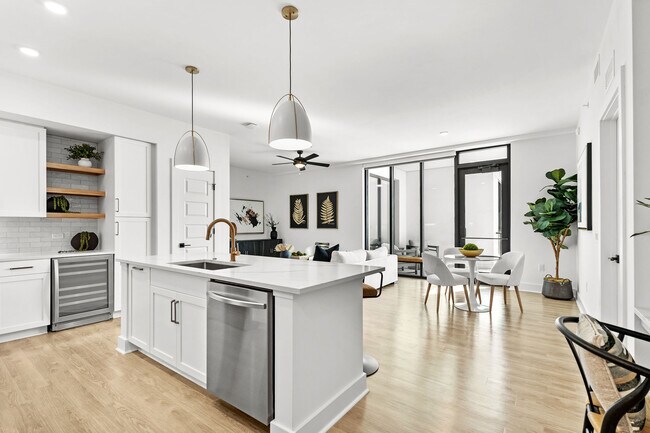 Foto del edificio - NOVEL Beach Park by Crescent Communities