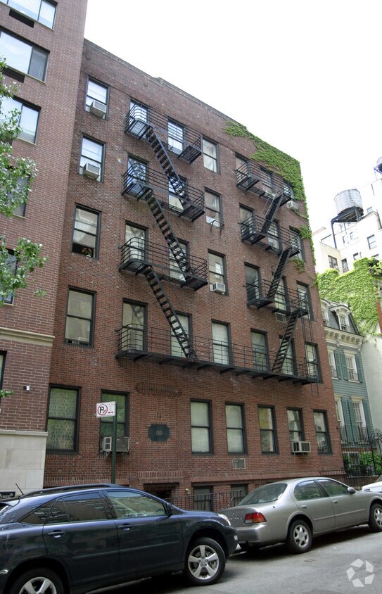 Primary Photo - 147 e 90 Street