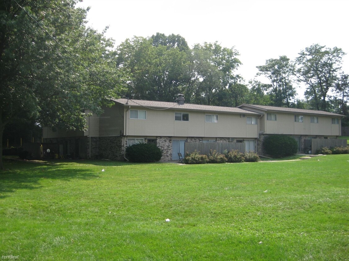 1692 NW 84th St, Clive, IA 50325 Condo for Rent in Clive, IA