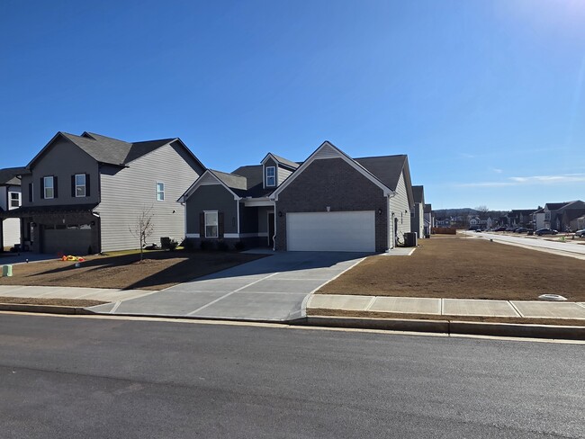 Building Photo - 123 Duncan Farm Dr NW