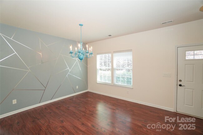 Building Photo - 4130 Oconnell St