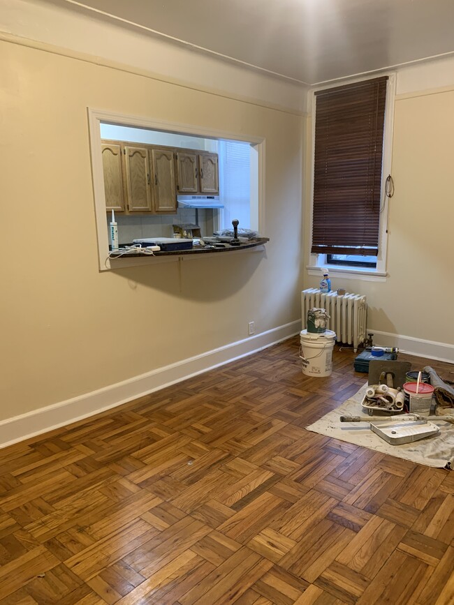 Building Photo - 3117 Crescent St