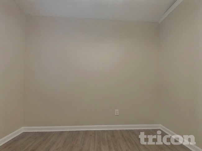 Building Photo - 45 Cedars Glen Way