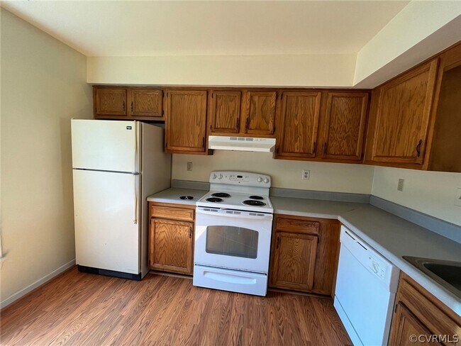 Building Photo - 8704 Hermitage Trace Cir