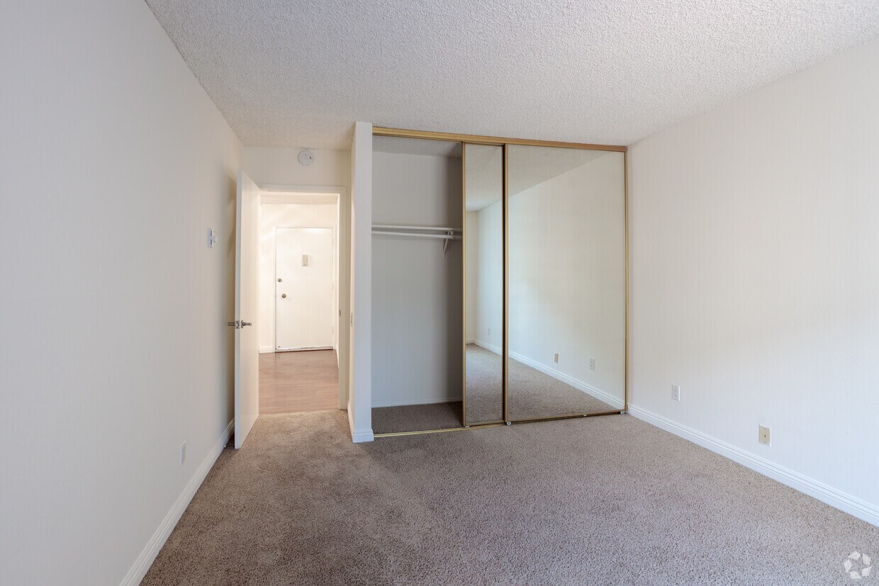 Camino De Oro Apartments in Torrance, CA Westside Rentals