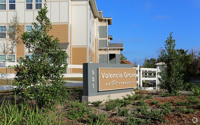 Foto del edificio - Valencia Grove