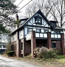 Building Photo - 607 Copley Rd