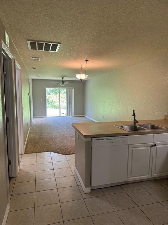 Foto del edificio - 1011 Fox Lake Dr