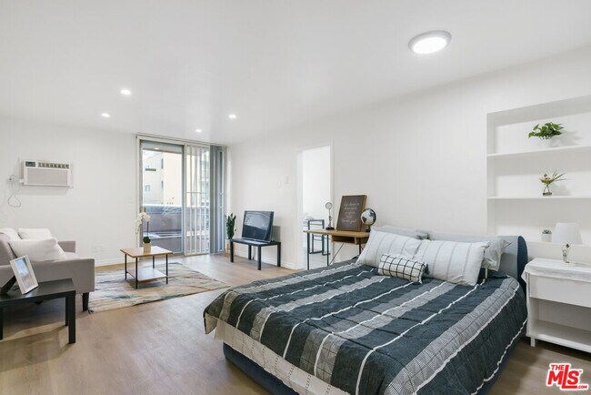 Foto del edificio - 425 S Kenmore Ave
