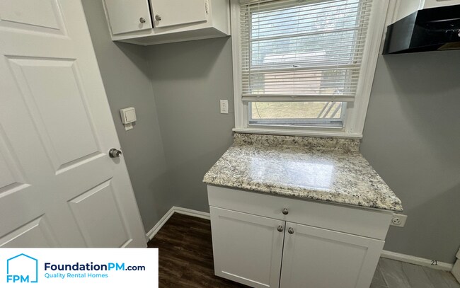 Foto del edificio - 4581 Boyce Rd