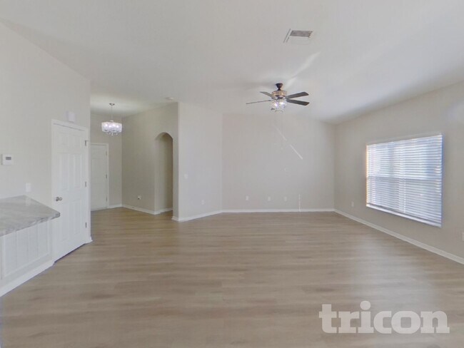 Foto del edificio - 14214 Edinburgh Moor Dr