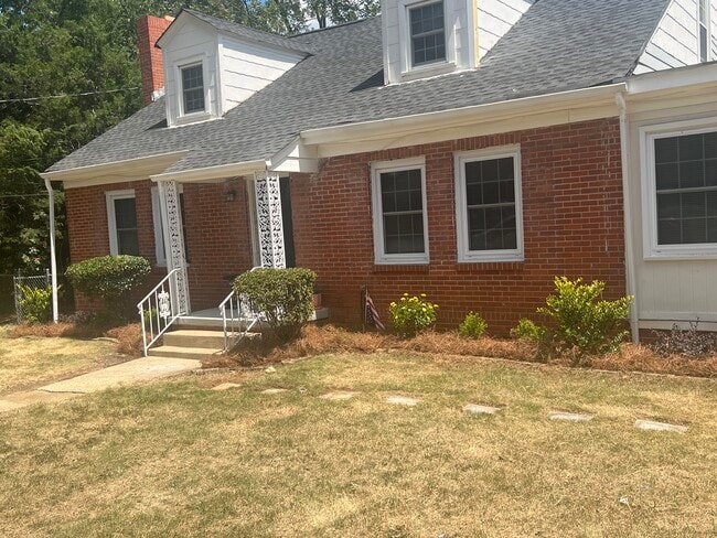 Building Photo - 3333 Gilmer Ave