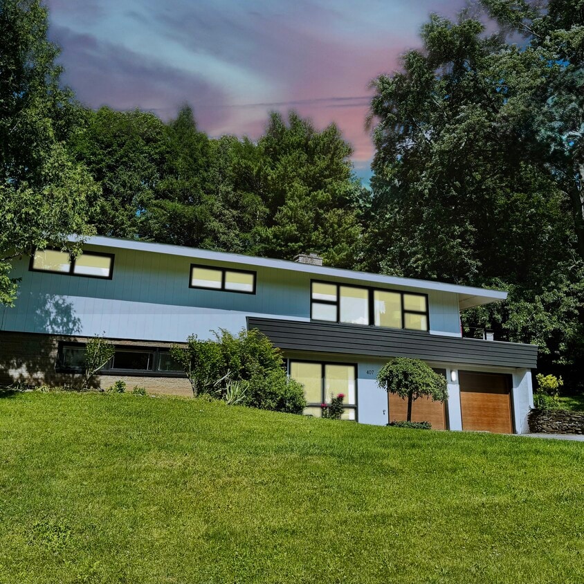 Foto principal - 407 Churchill Ln