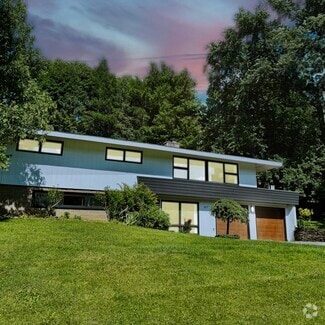 Building Photo - 407 Churchill Ln