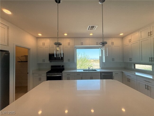 Building Photo - 7776 Rose Rock Way