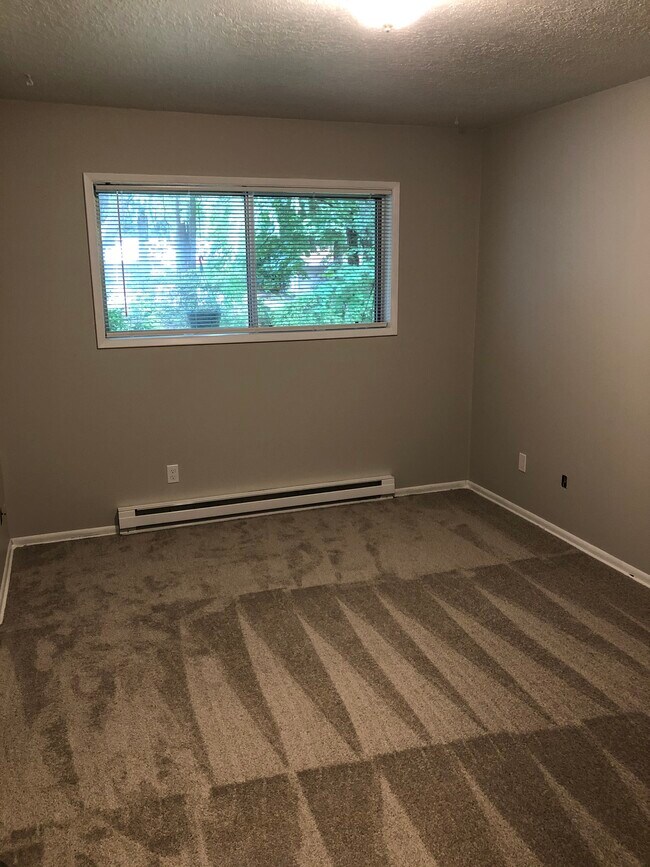 Bedroom - 10945 SW Butner Rd