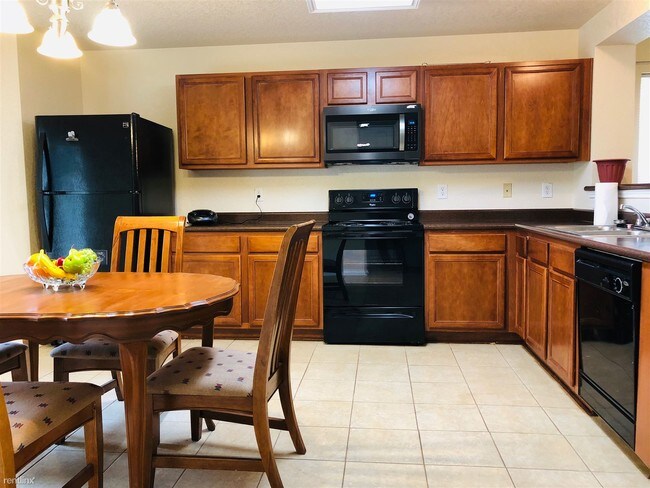 Building Photo - 3 br, 2.5 bath House - 807 Ranger Pt