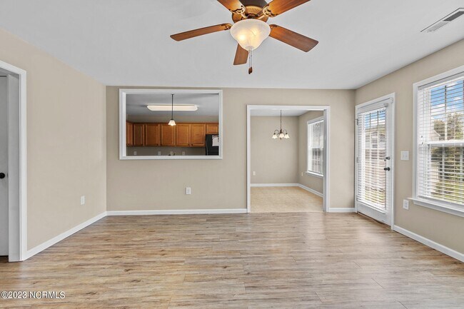 Building Photo - 957 Ellery Dr
