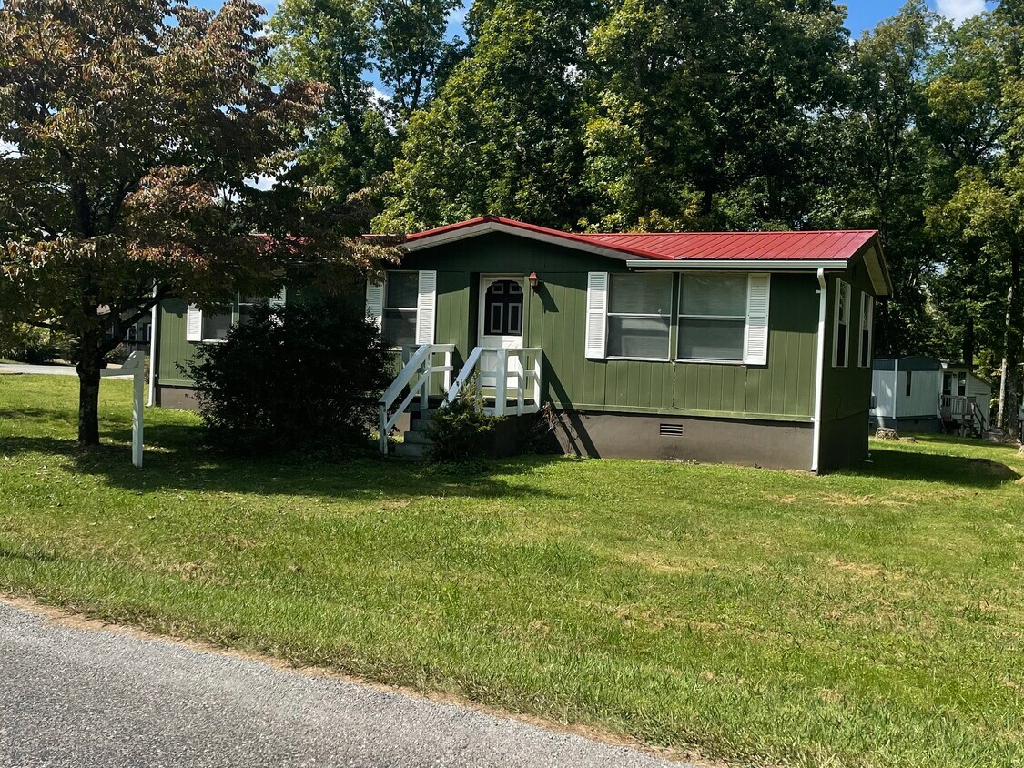 311 Rugby Rd, Crossville, TN 38558 House Rental in Crossville, TN