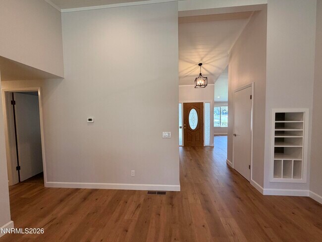 Foto del edificio - 795 Twin Pines Ct