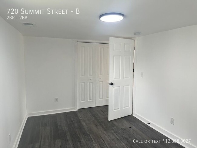 Foto del edificio - 720 Summit St