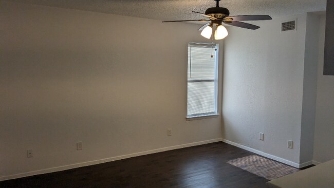 Building Photo - 5104 Herrick Ct