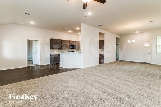 Foto del edificio - 14735 Country Club Dr