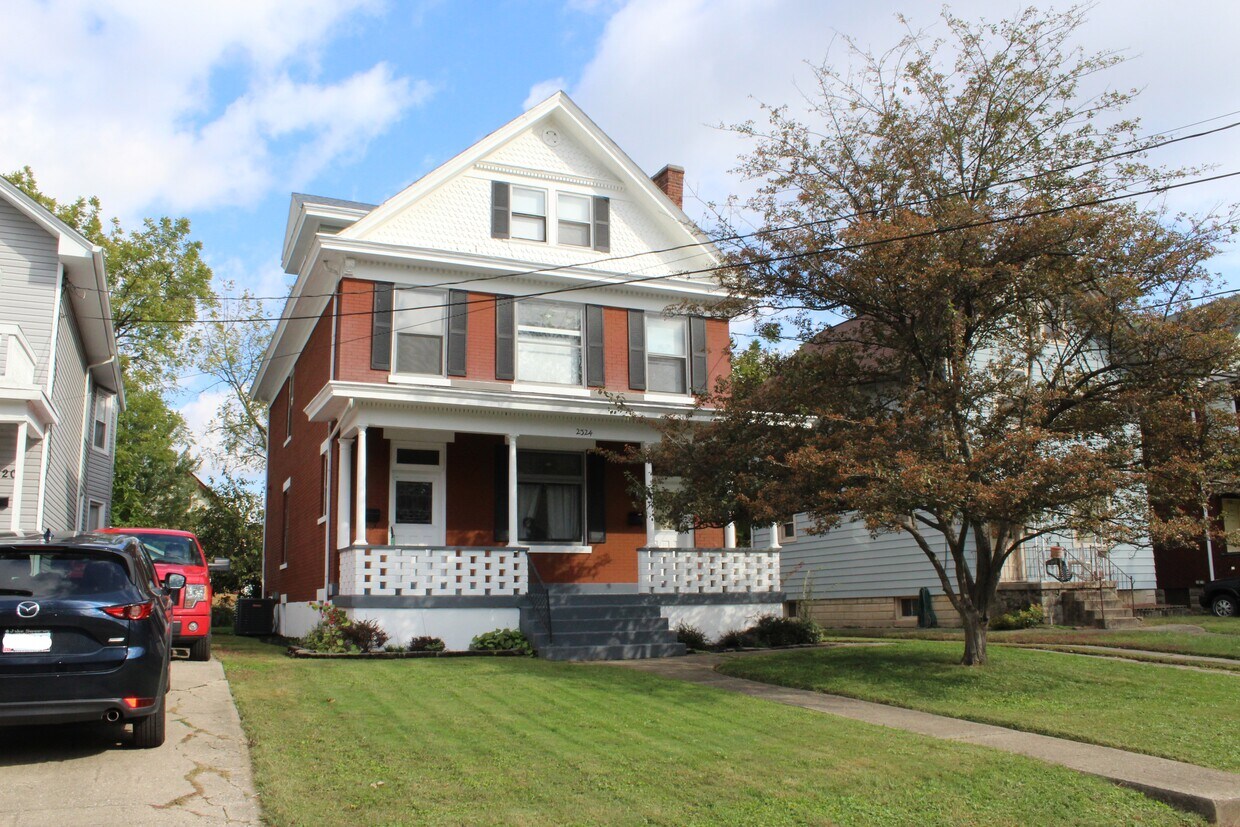 2324 Kenilworth Avenue 2, Cincinnati, OH 45212 Townhome Rentals in