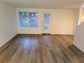 Building Photo - 17979 SW 115th Ave