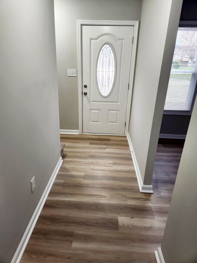 Foto del edificio - Stylish Two-Bedroom Townhouse Available Now!