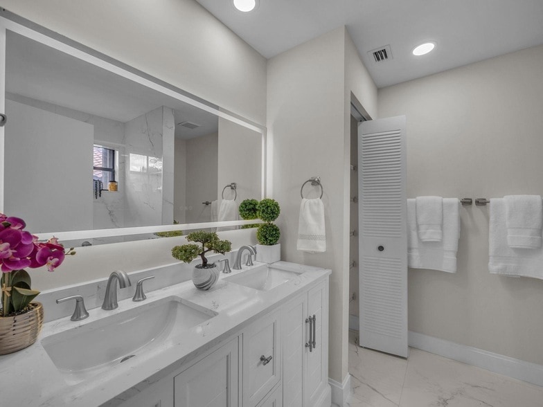 Foto principal - 1744 Shoreside Cir