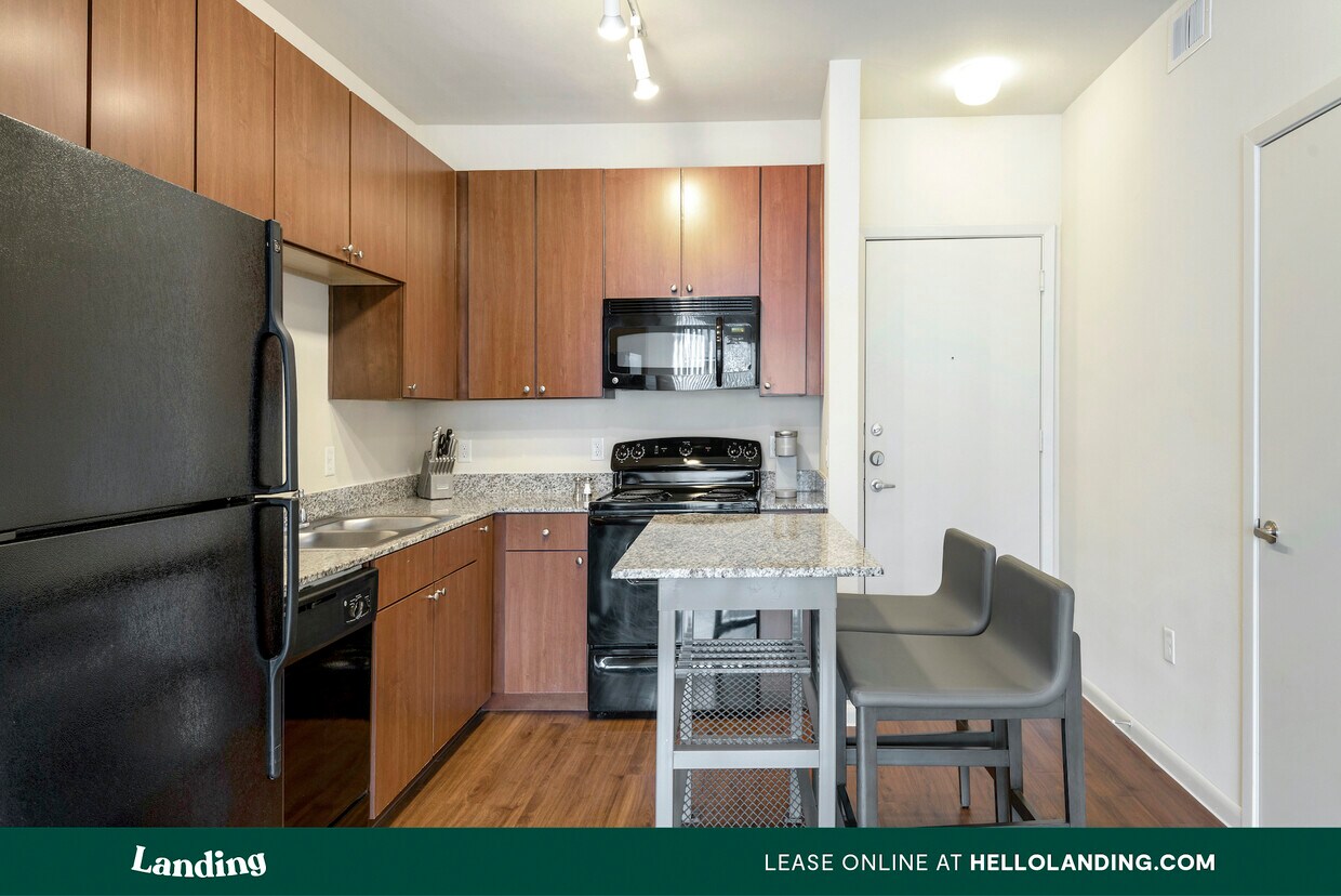 Primary Photo - 6000 Montano Plaza Dr