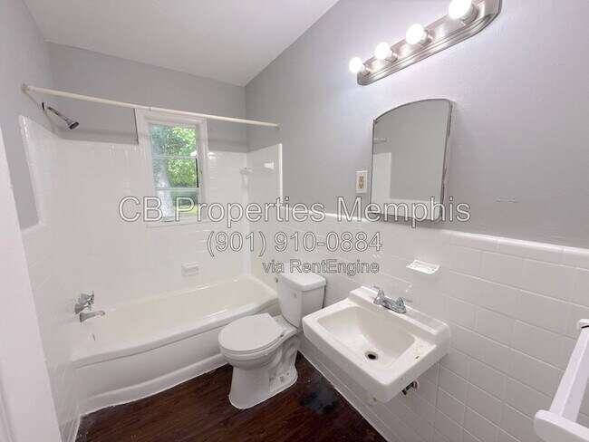 Foto del edificio - 1445 Robin Hood Ln